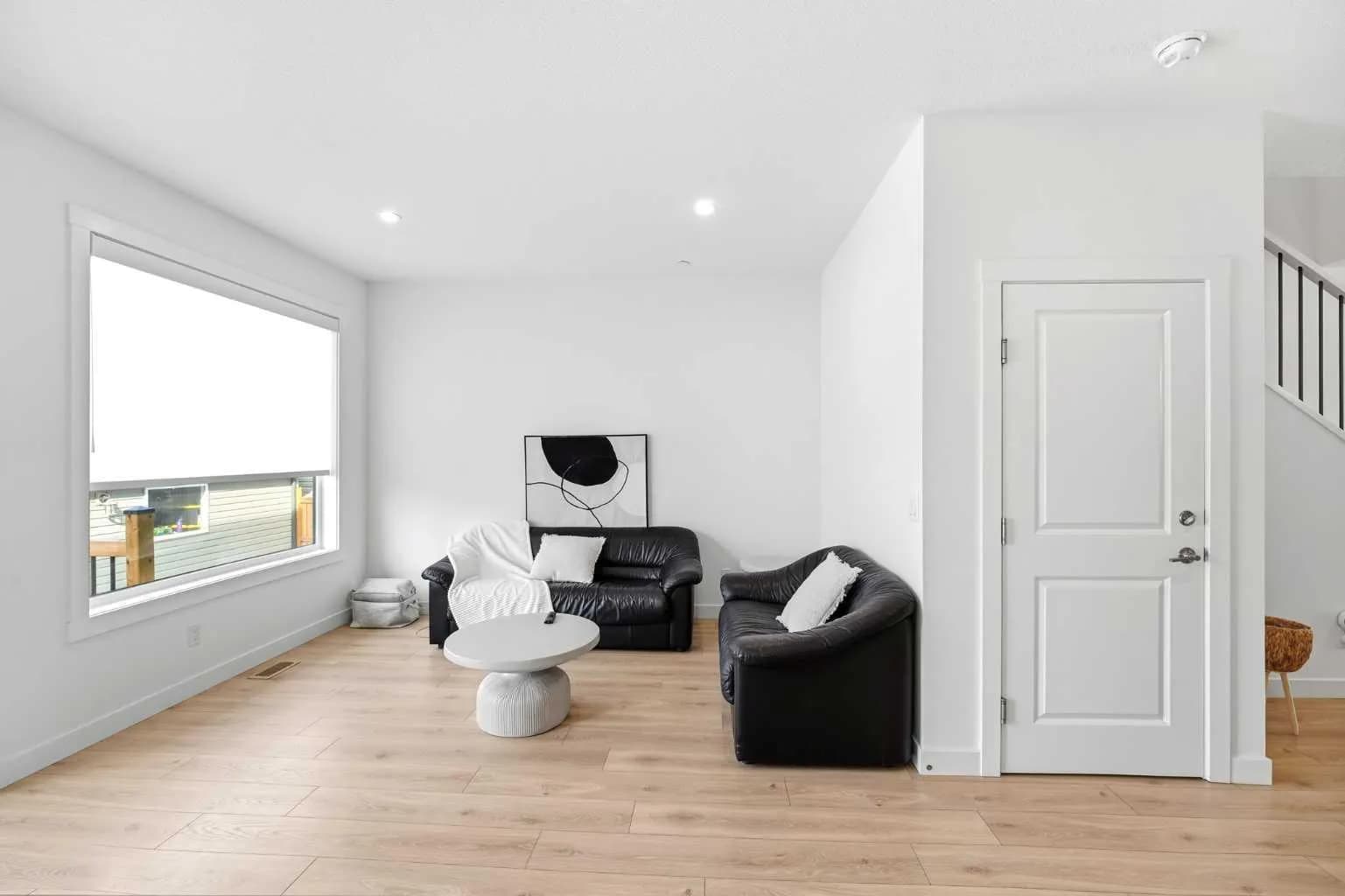 Semi Detached (Half Duplex)