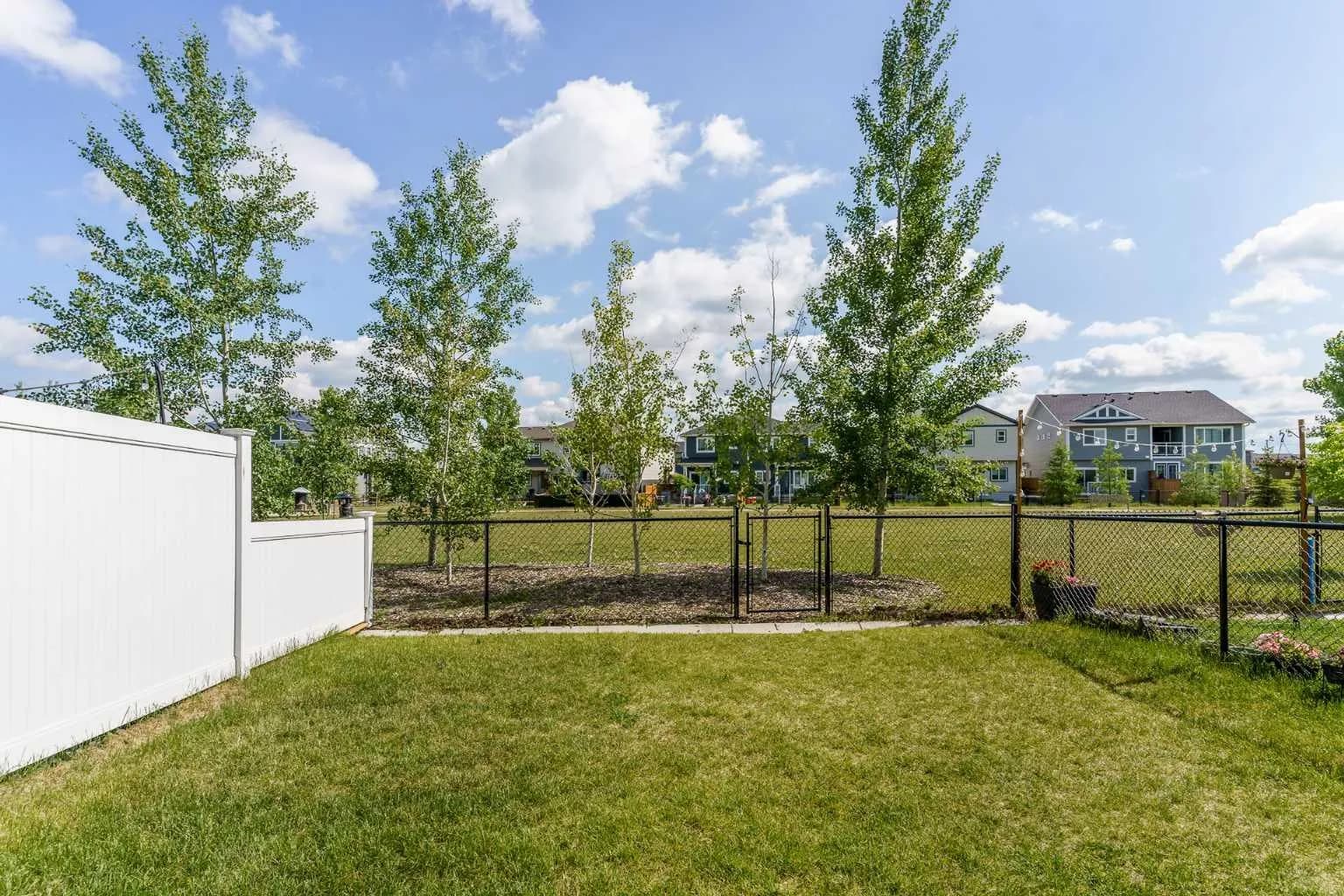 Semi Detached (Half Duplex)