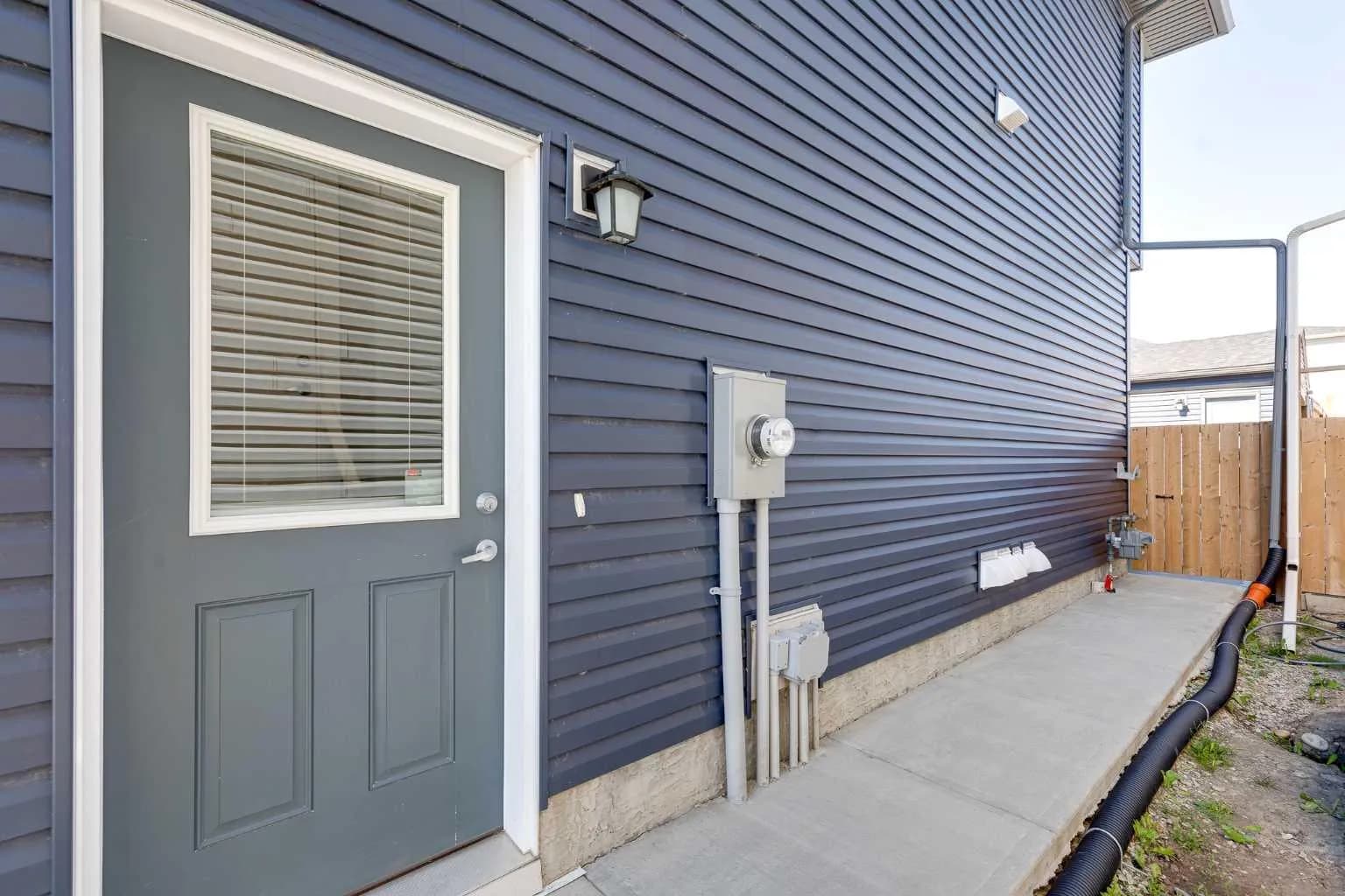 Semi Detached (Half Duplex)