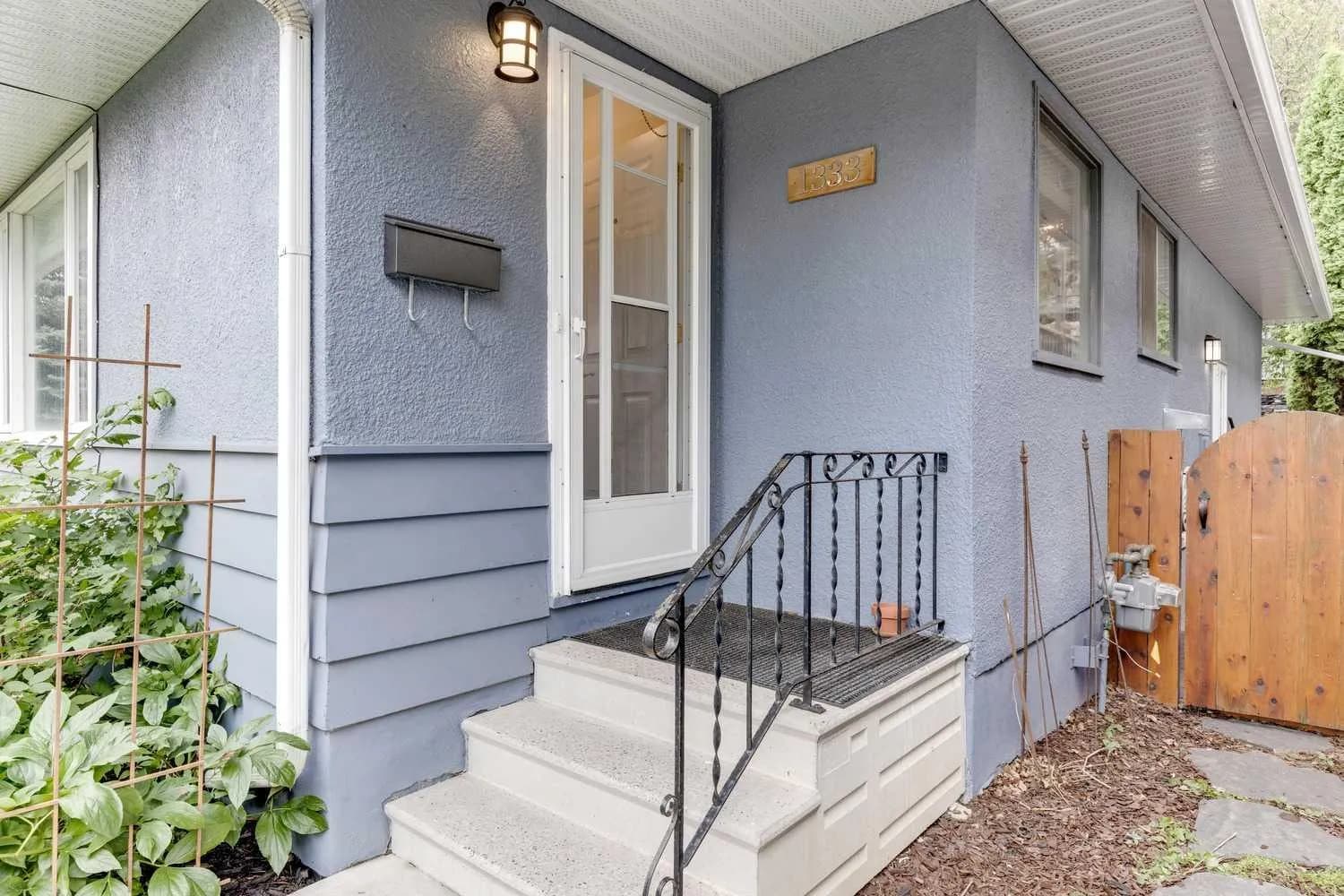 Semi Detached (Half Duplex)