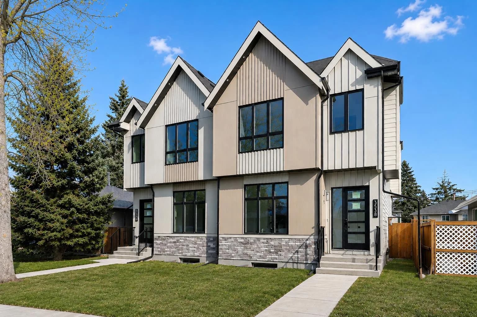 Semi Detached (Half Duplex)