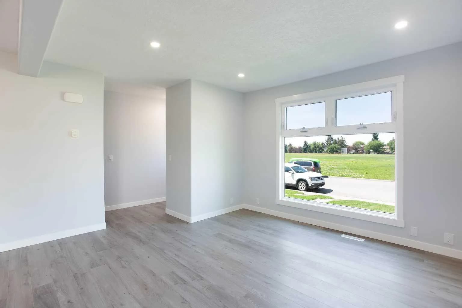 Semi Detached (Half Duplex)