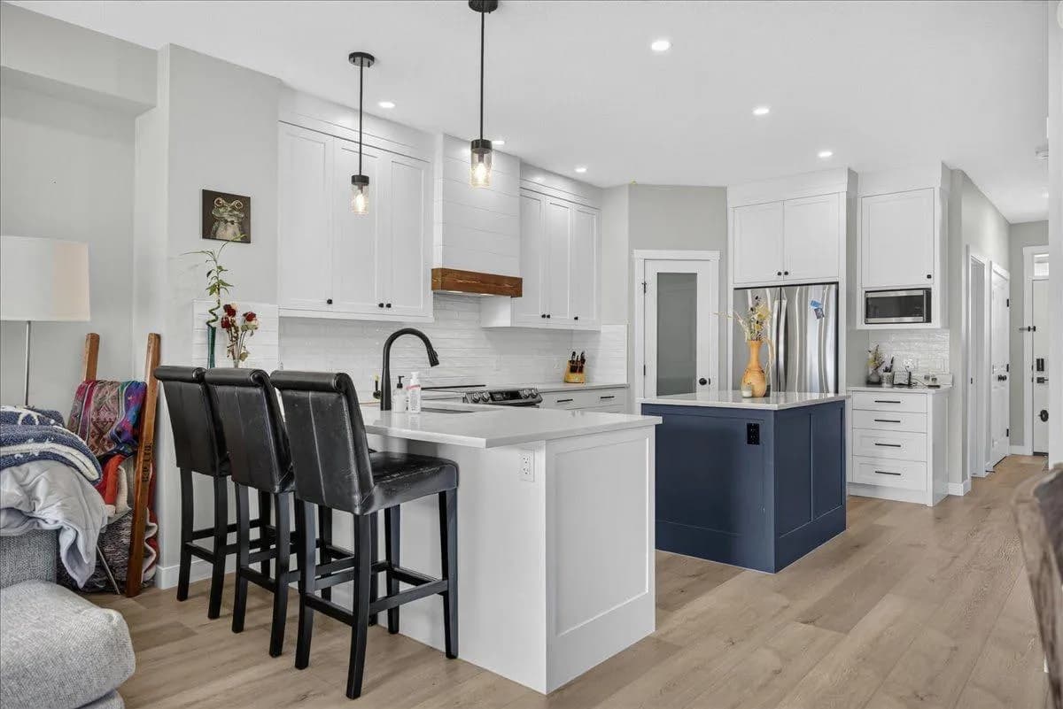 Semi Detached (Half Duplex)