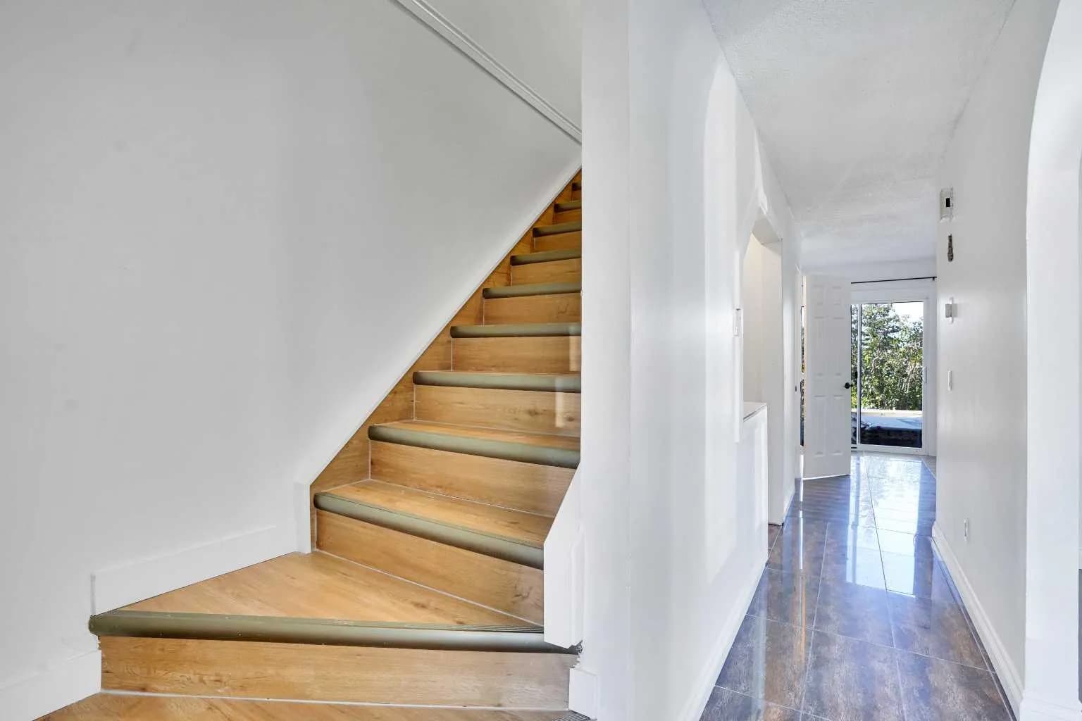 Semi Detached (Half Duplex)