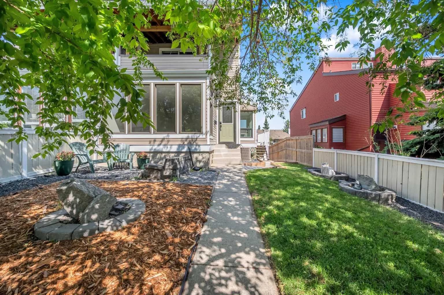 Semi Detached (Half Duplex)
