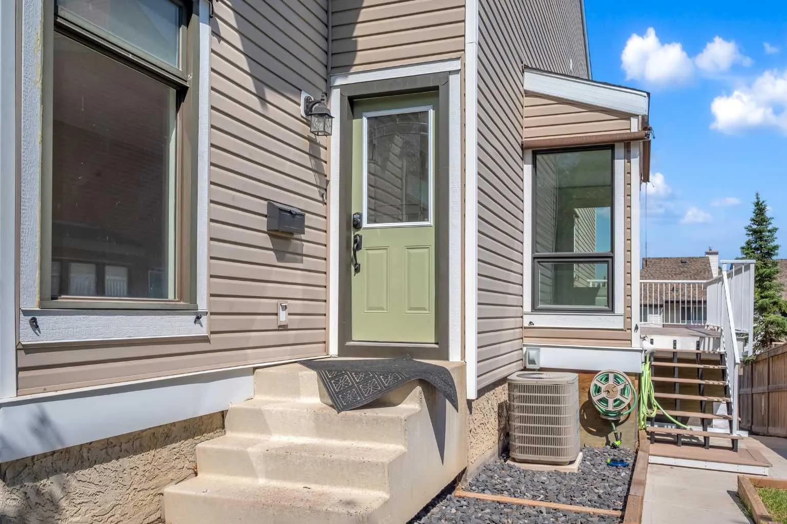 Semi Detached (Half Duplex)