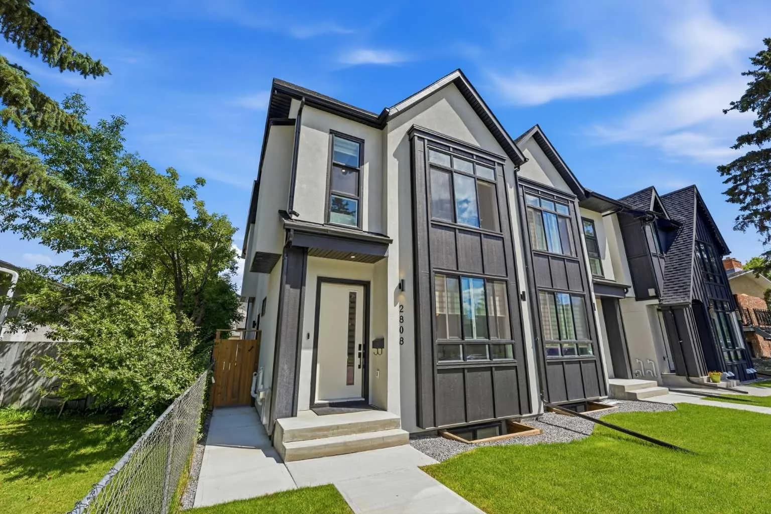 Semi Detached (Half Duplex)