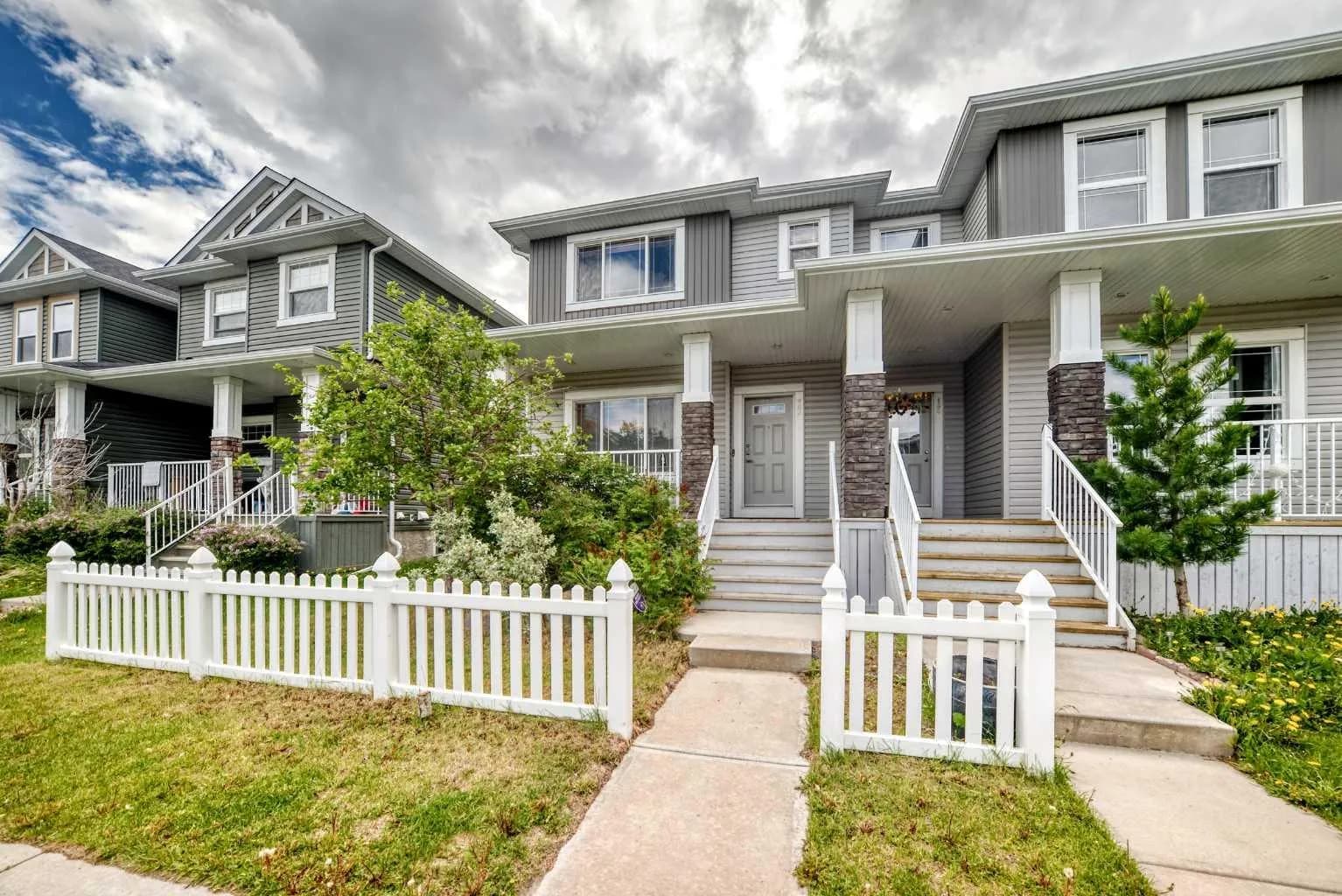 Semi Detached (Half Duplex)