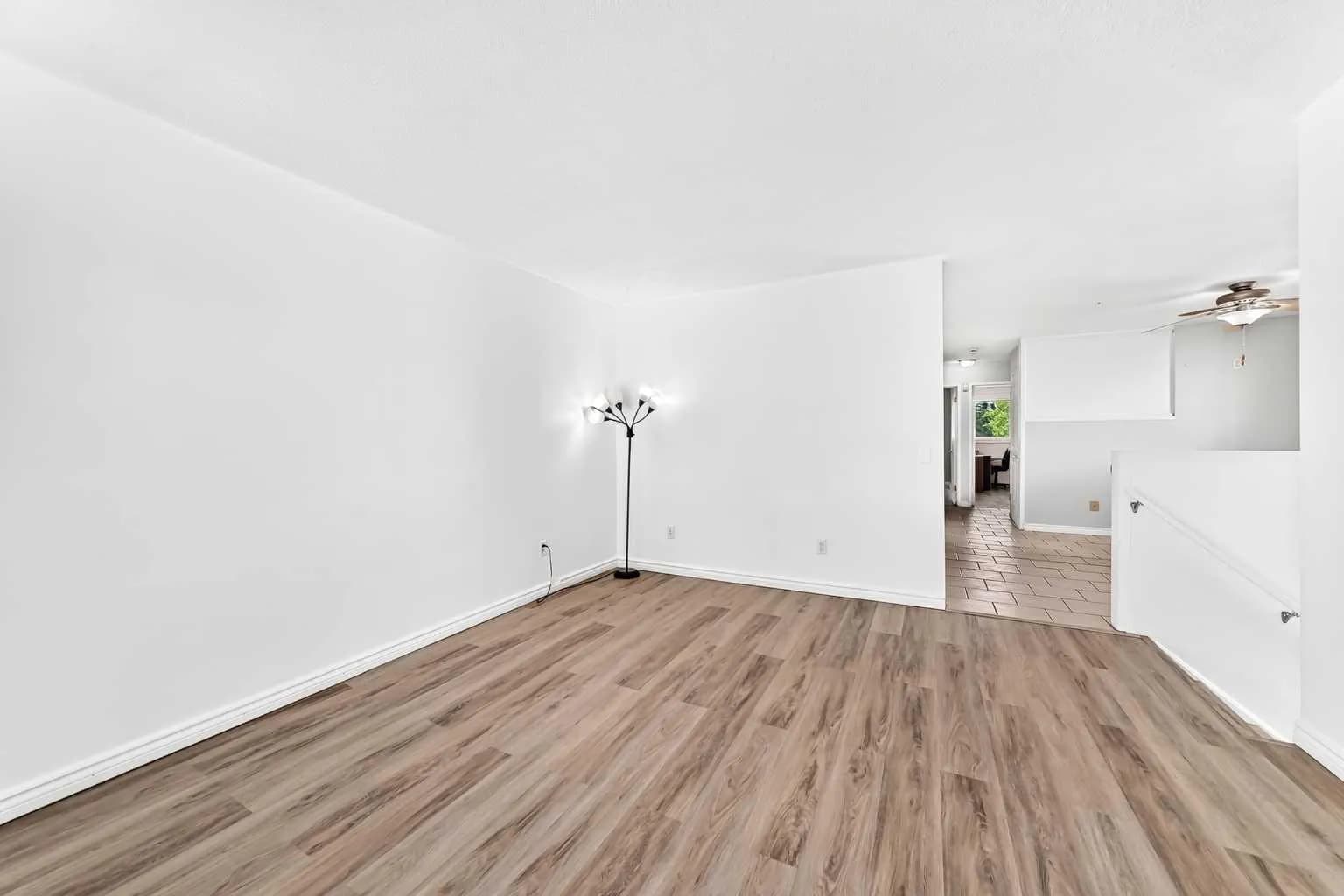 Semi Detached (Half Duplex)