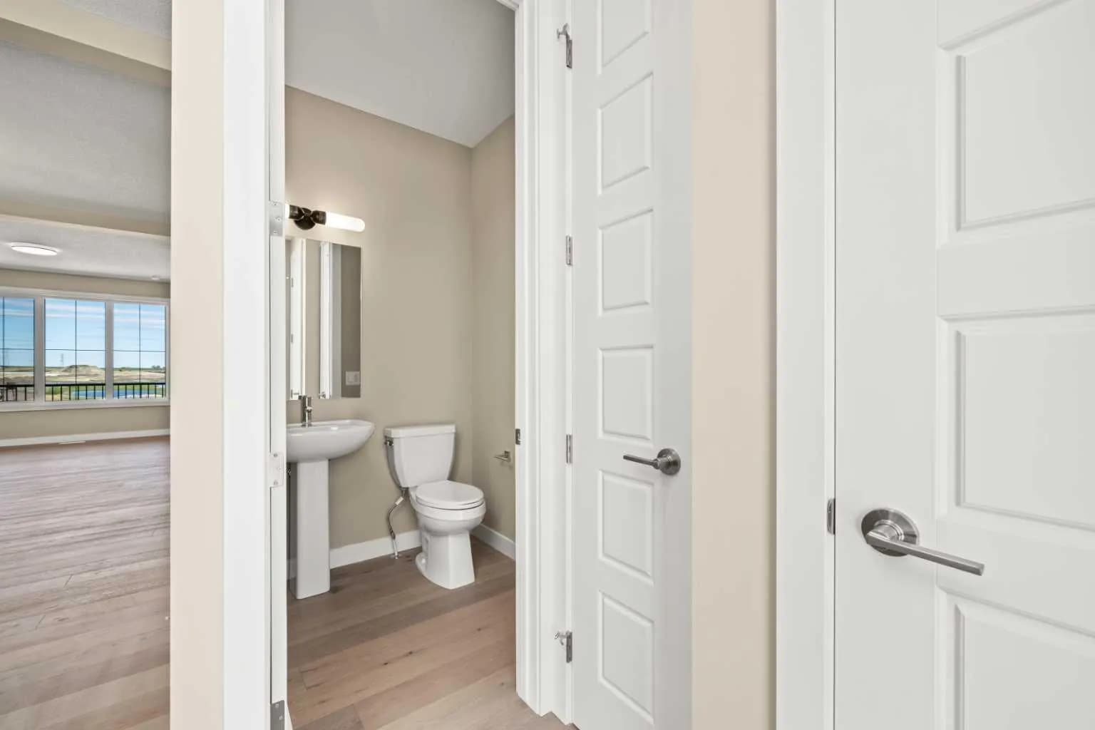 Semi Detached (Half Duplex)