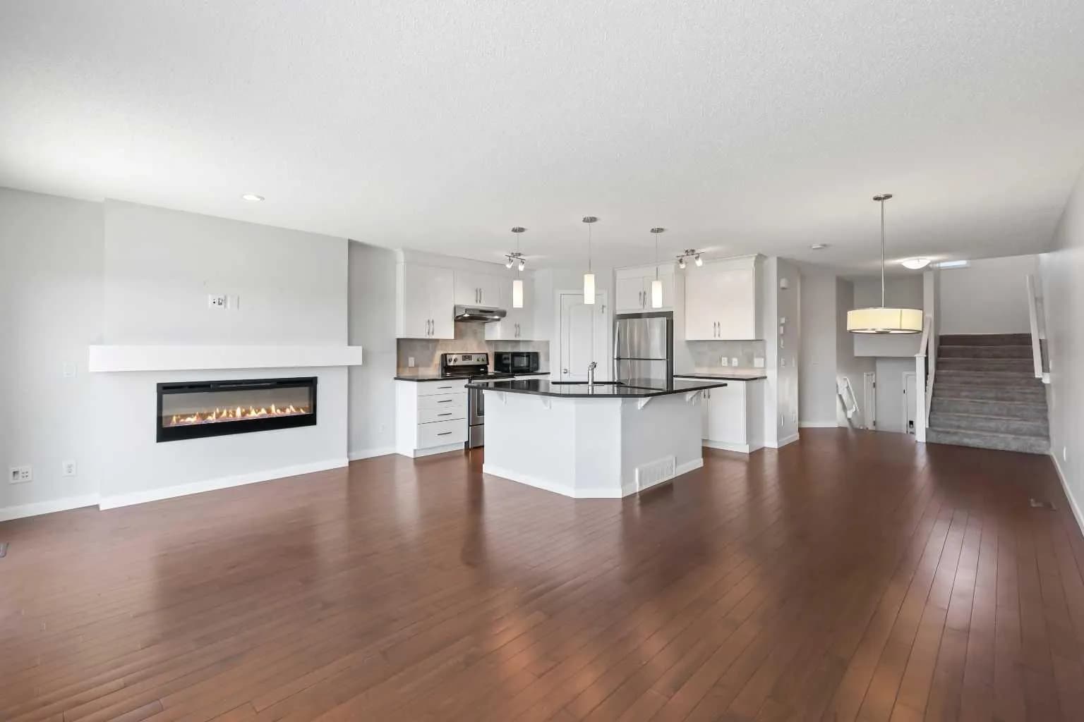 Semi Detached (Half Duplex)