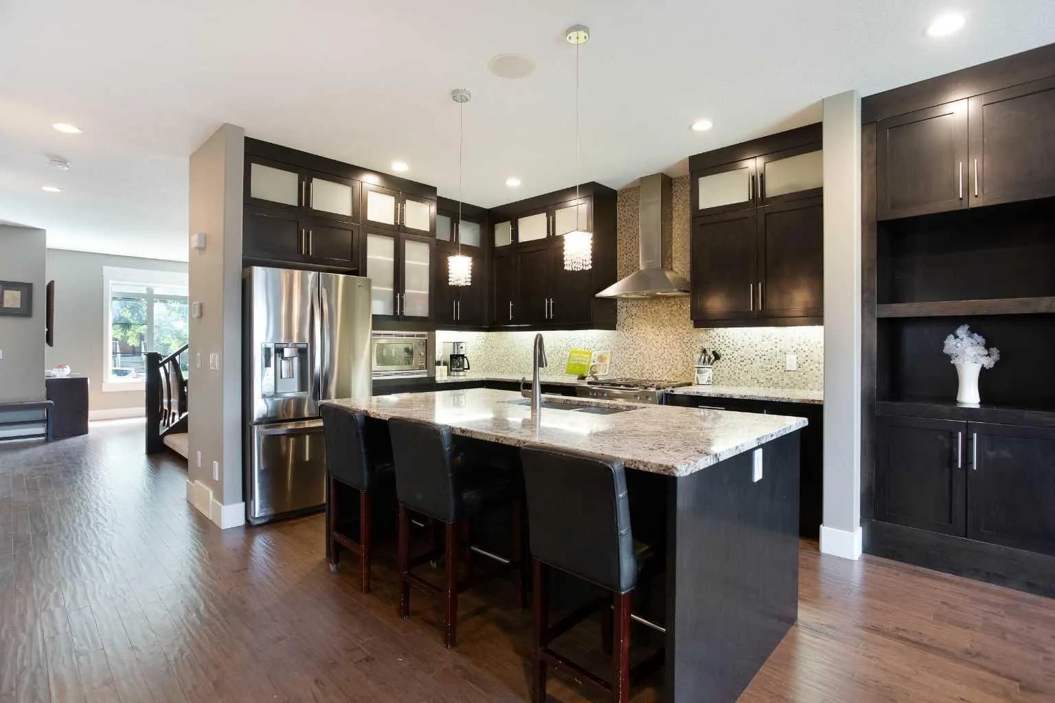 Semi Detached (Half Duplex)
