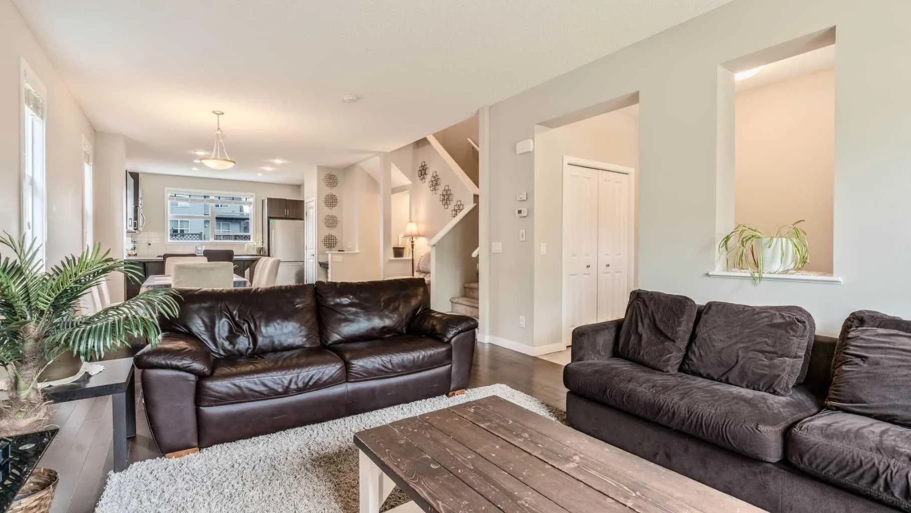Semi Detached (Half Duplex)