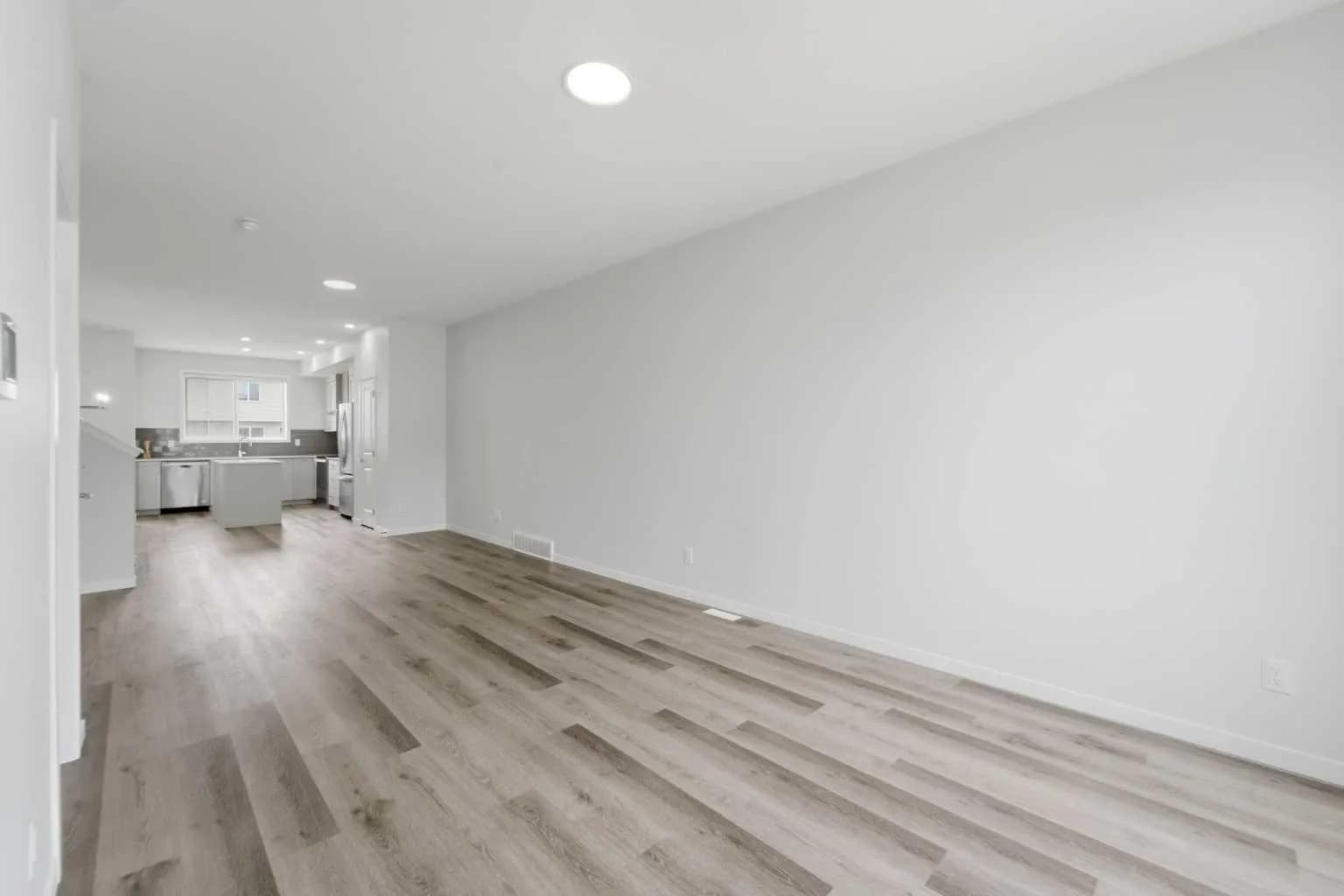 Semi Detached (Half Duplex)
