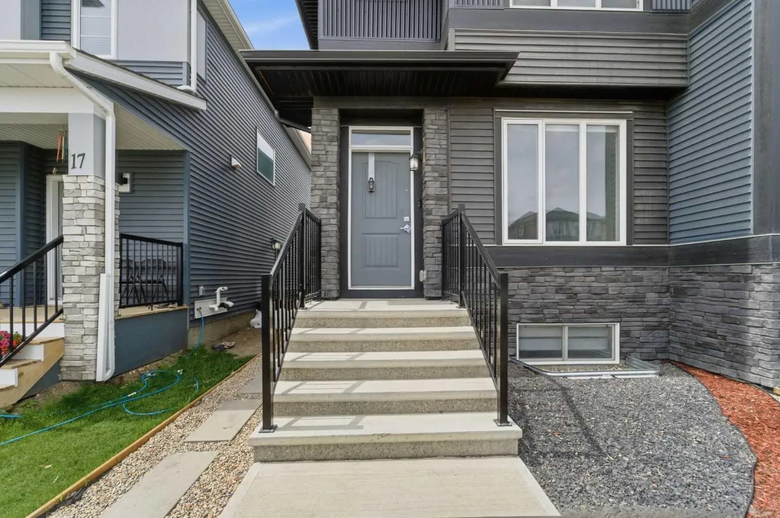 Semi Detached (Half Duplex)
