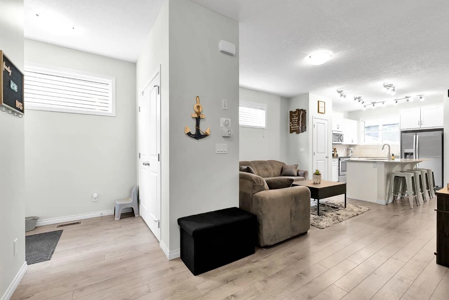 Semi Detached (Half Duplex)