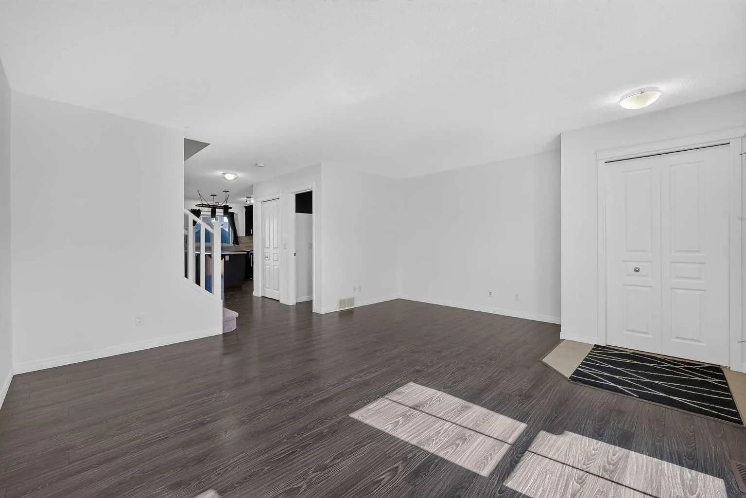 Semi Detached (Half Duplex)