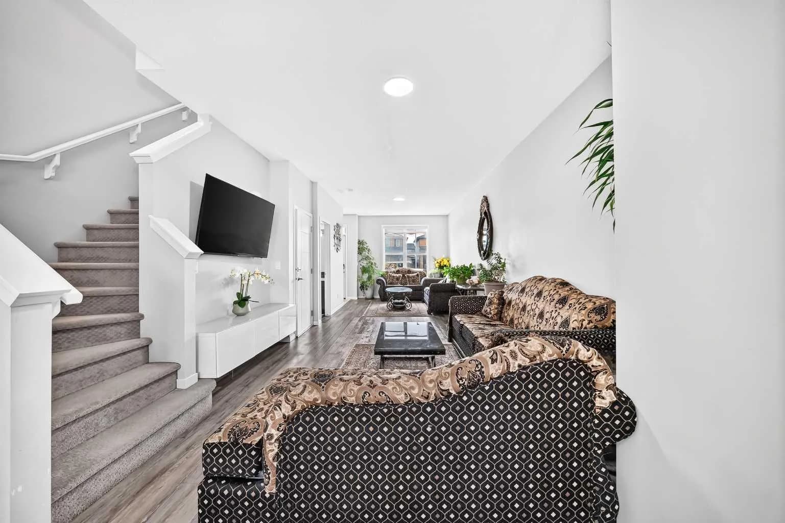 Semi Detached (Half Duplex)