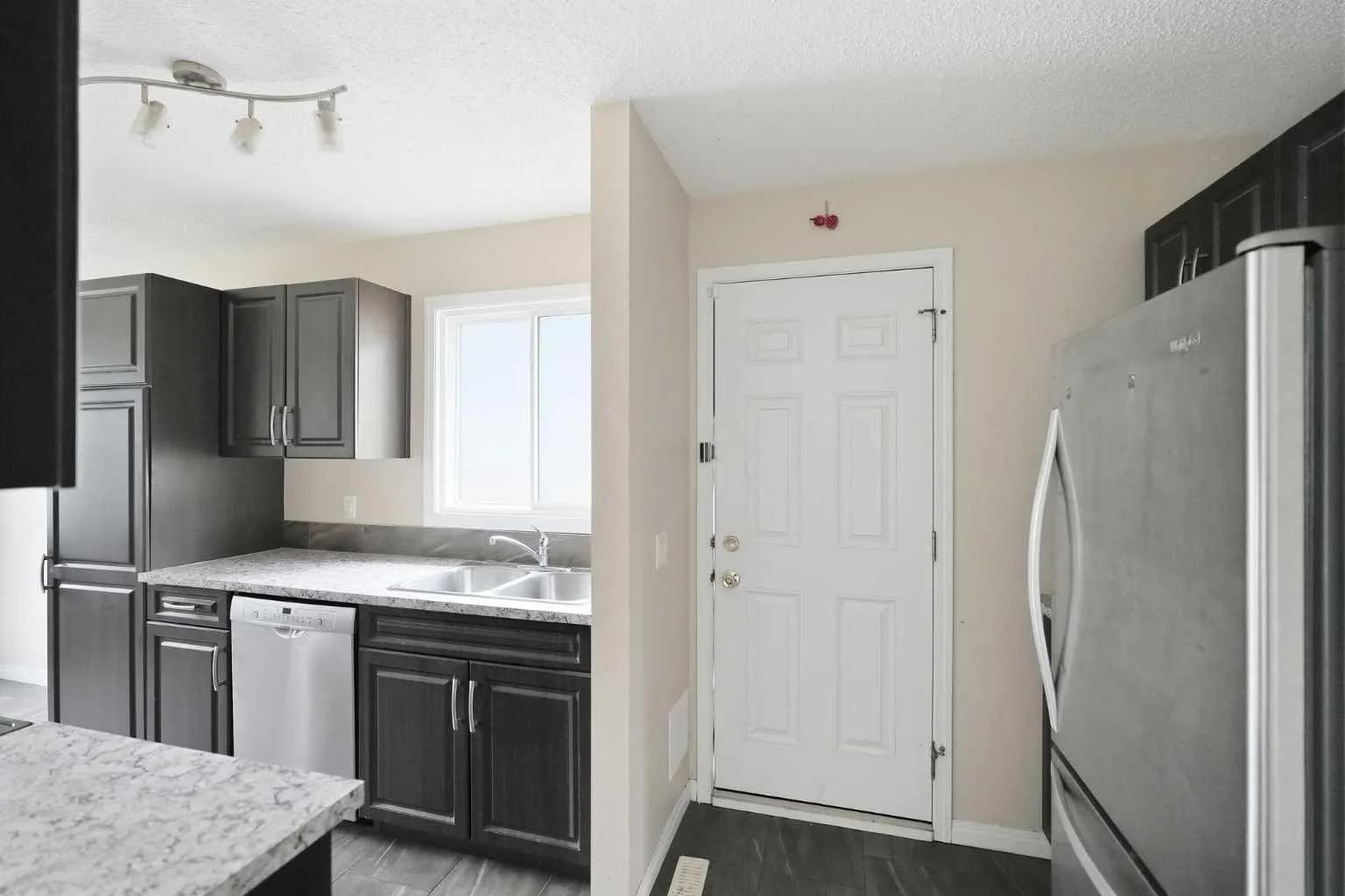 Semi Detached (Half Duplex)