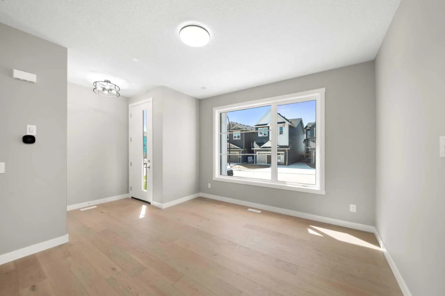 Semi Detached (Half Duplex)