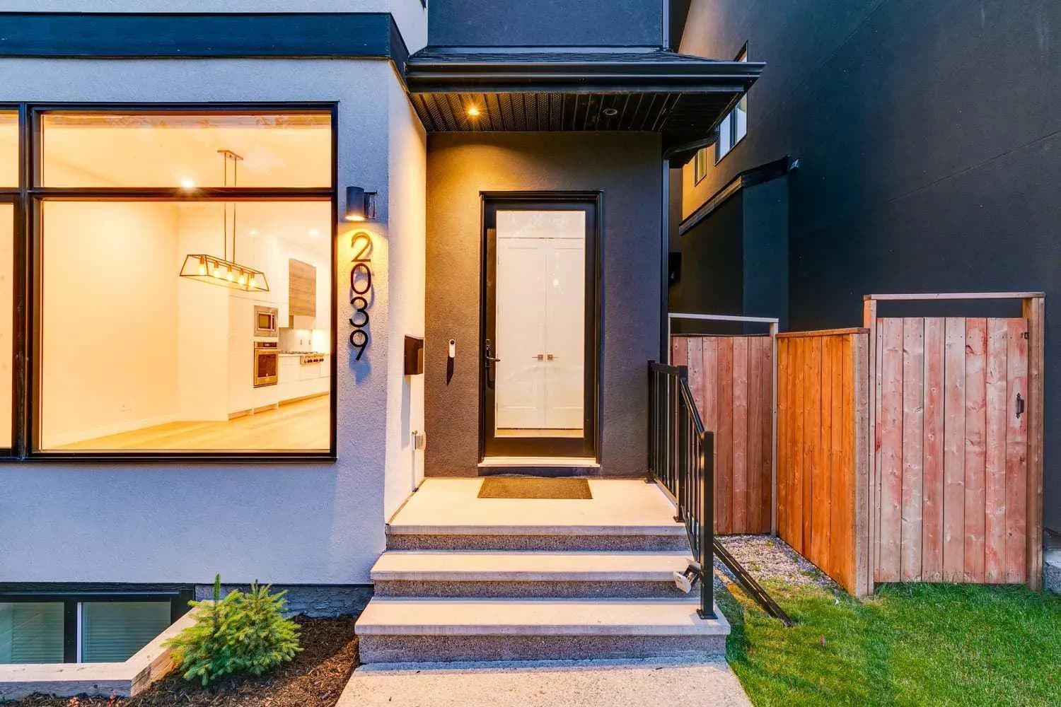 Semi Detached (Half Duplex)