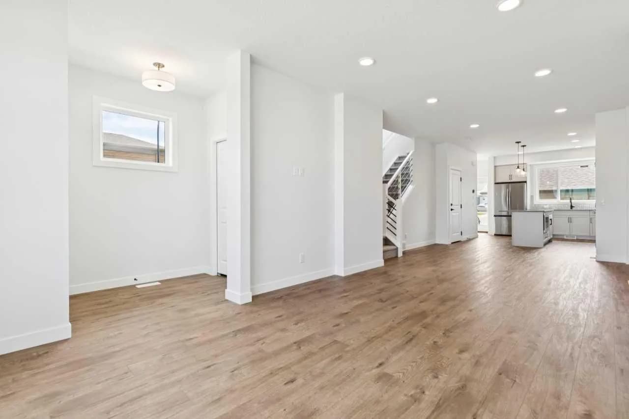 Semi Detached (Half Duplex)