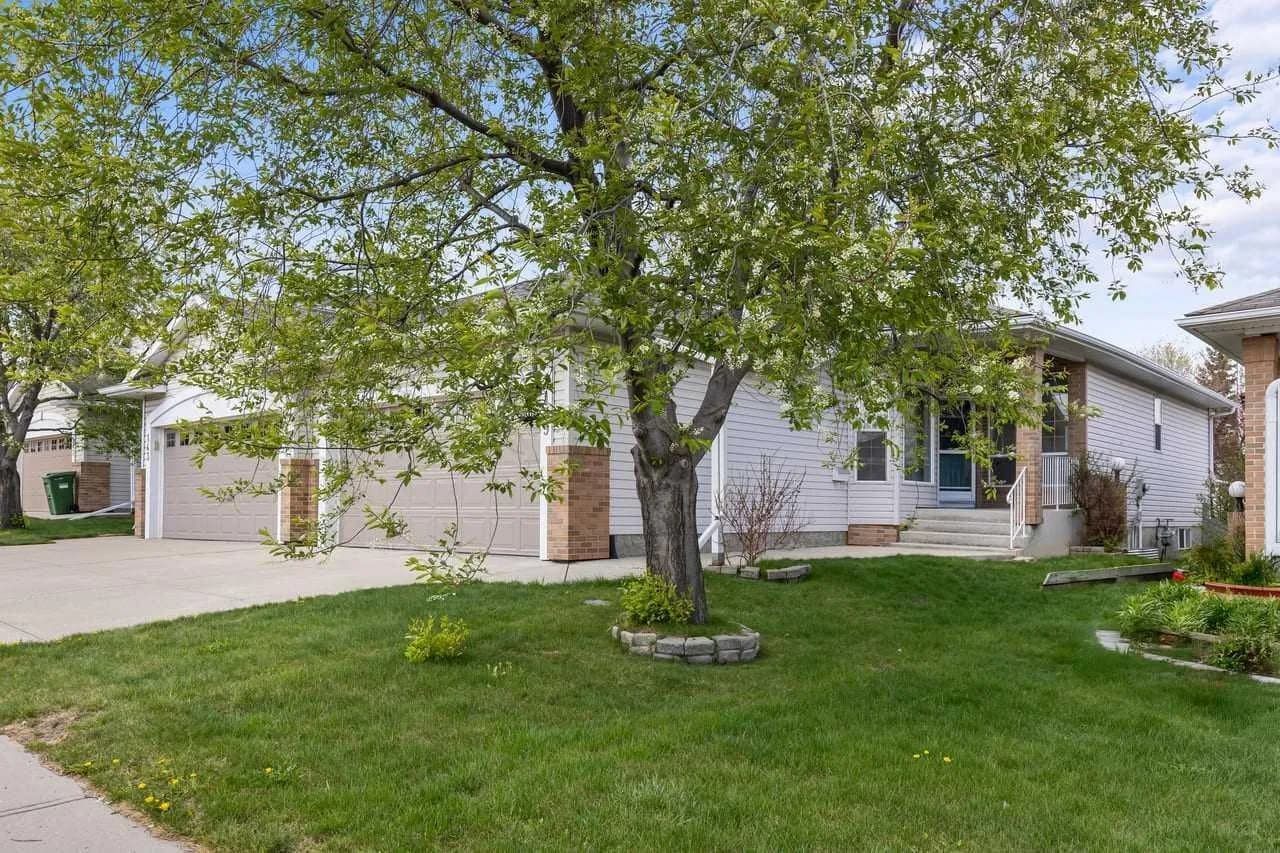 Semi Detached (Half Duplex)