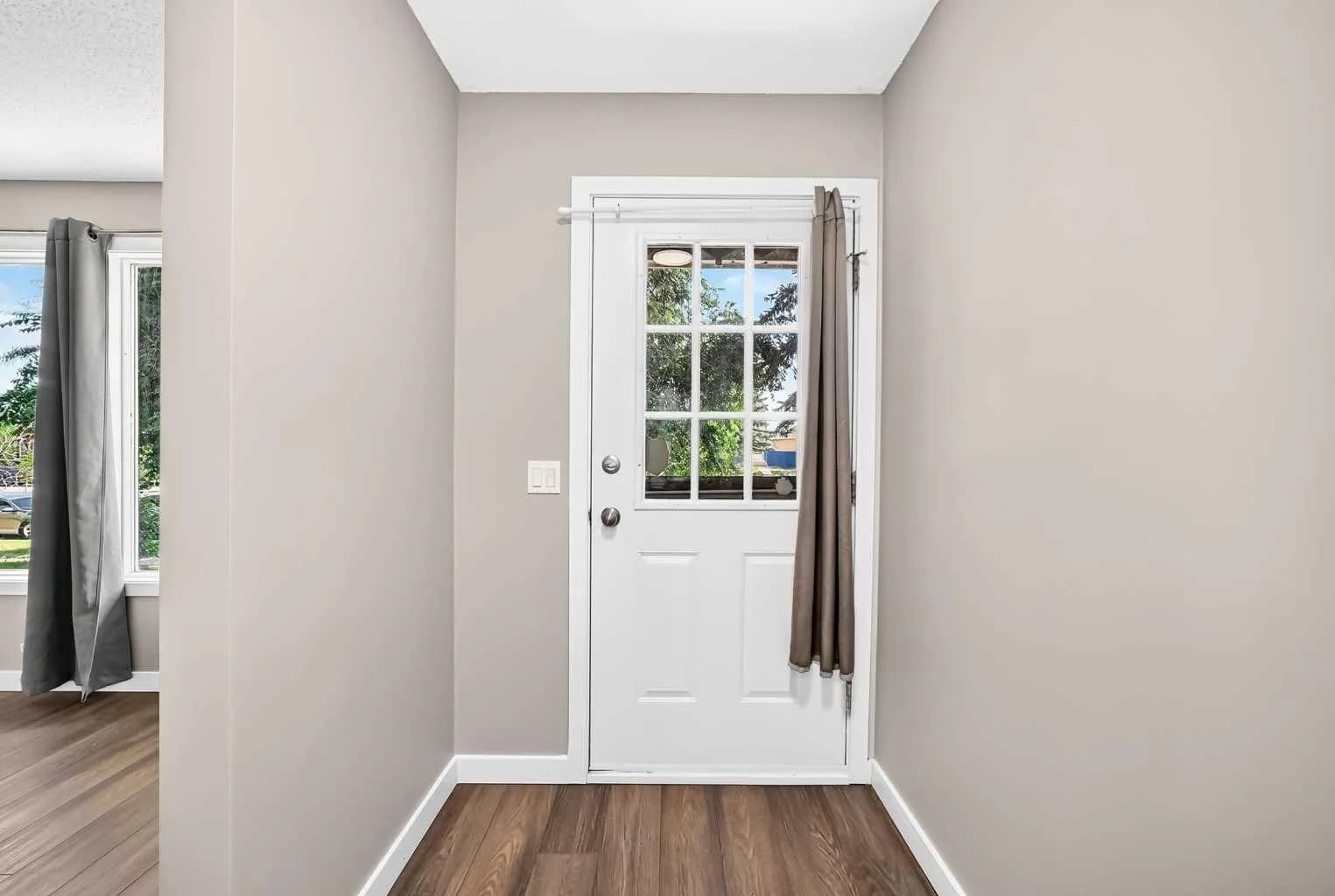 Semi Detached (Half Duplex)