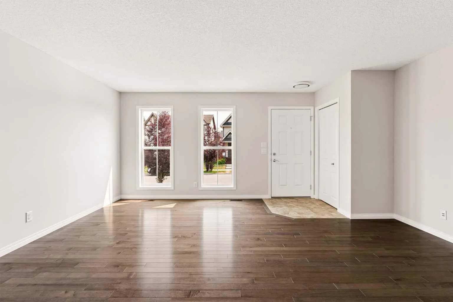 Semi Detached (Half Duplex)