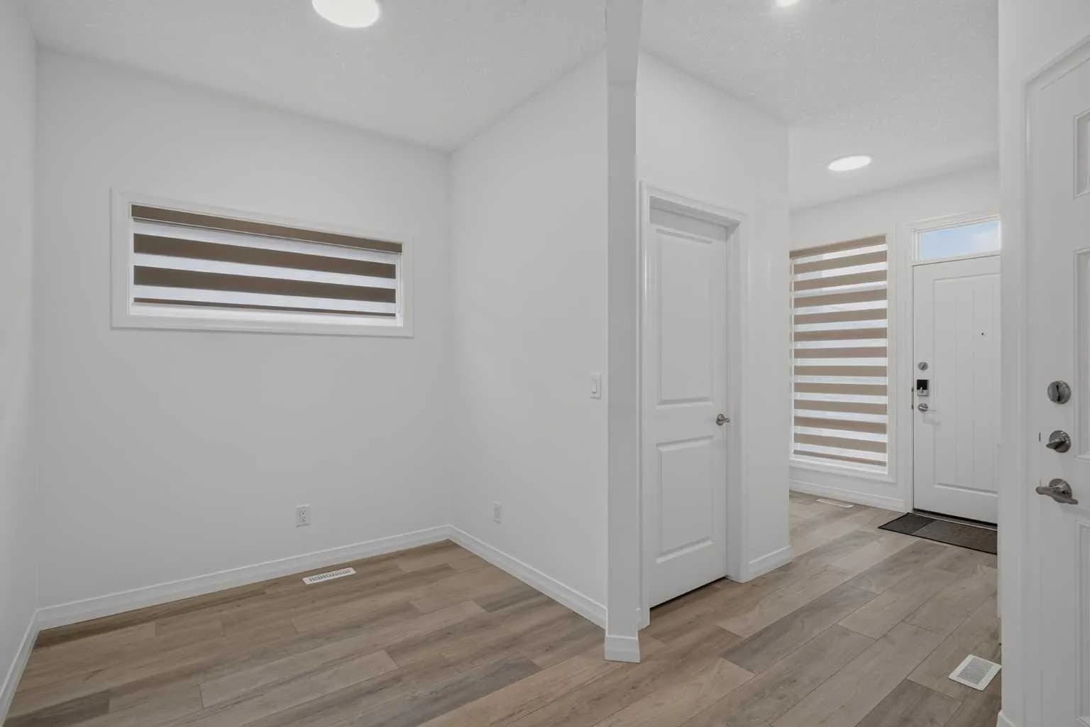 Semi Detached (Half Duplex)