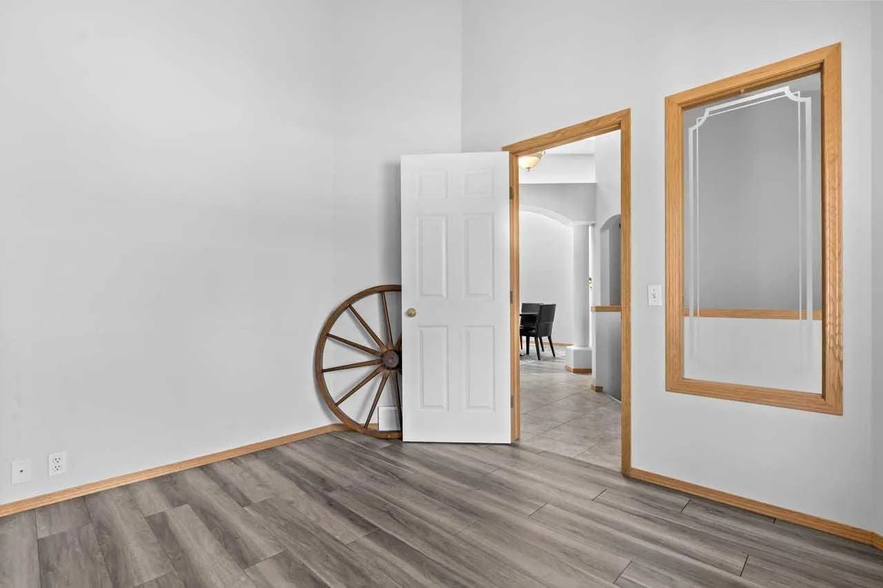 Semi Detached (Half Duplex)