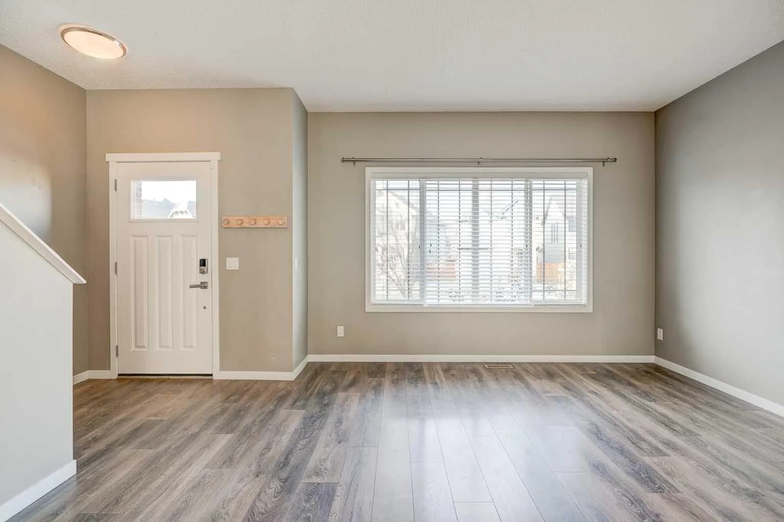 Semi Detached (Half Duplex)