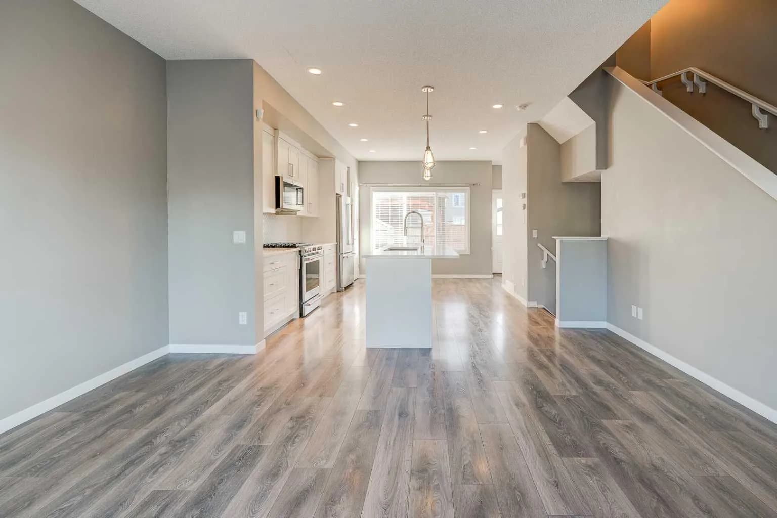 Semi Detached (Half Duplex)