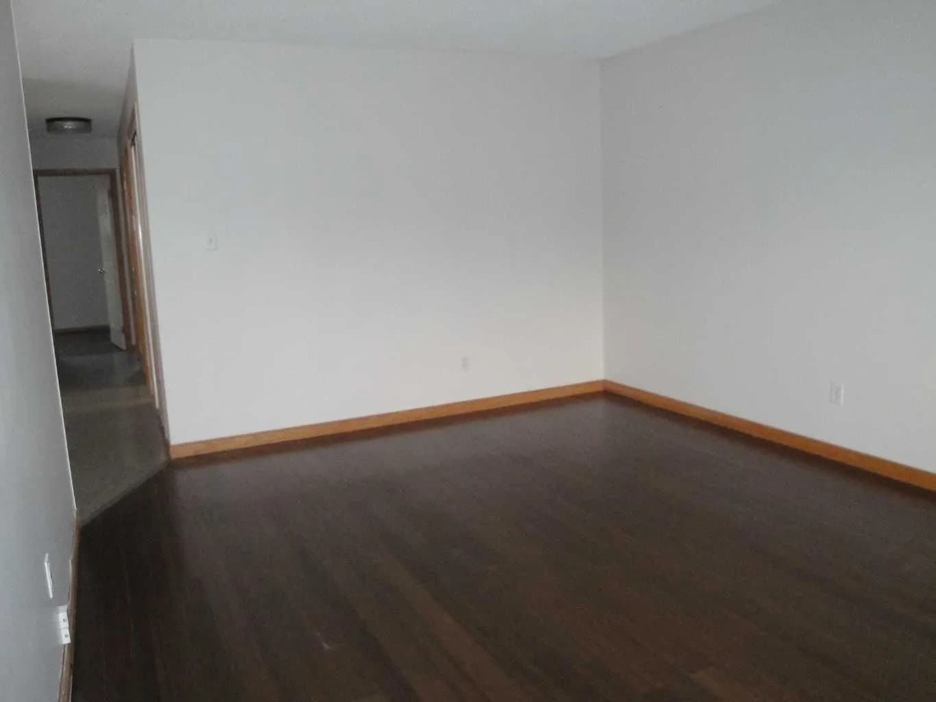 Semi Detached (Half Duplex)