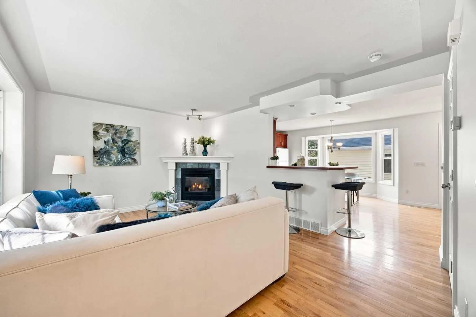 Semi Detached (Half Duplex)