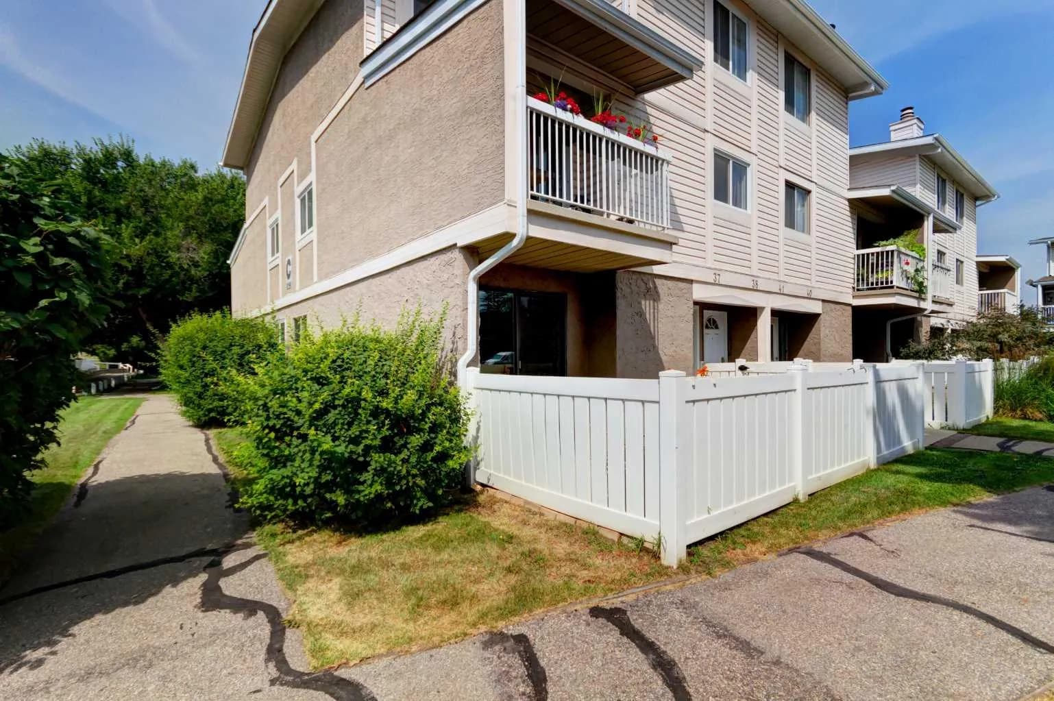 Row/Townhouse