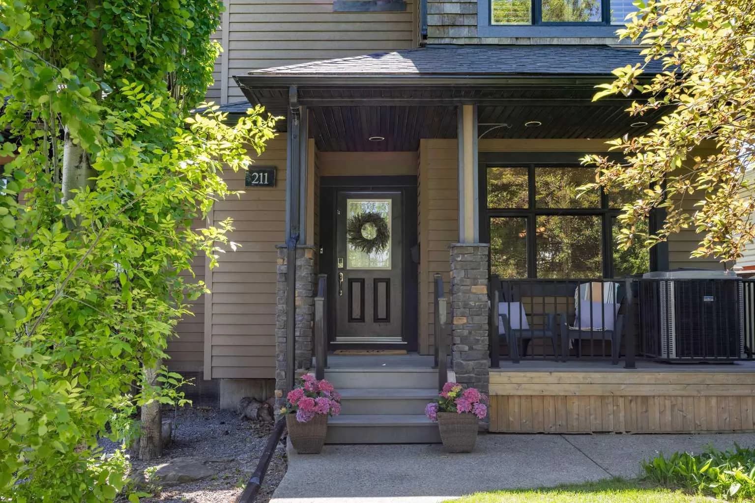 Semi Detached (Half Duplex)