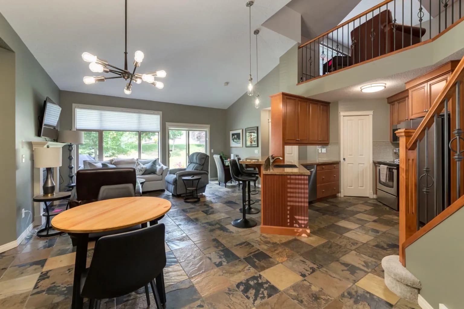 Semi Detached (Half Duplex)