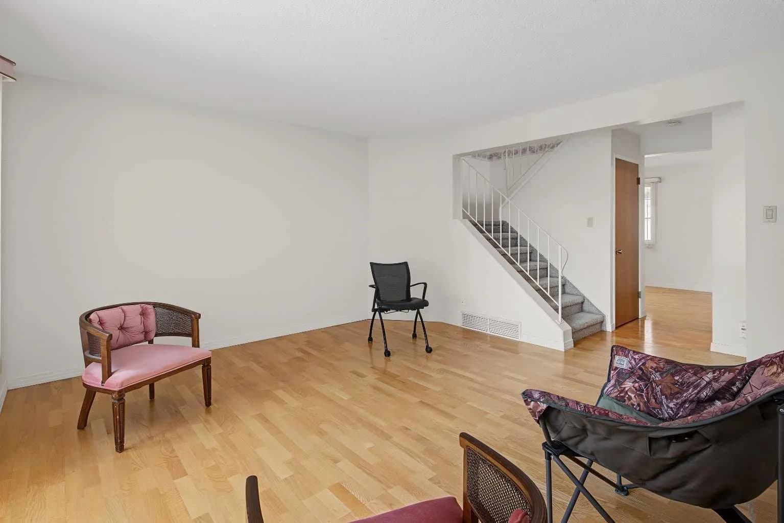 Semi Detached (Half Duplex)