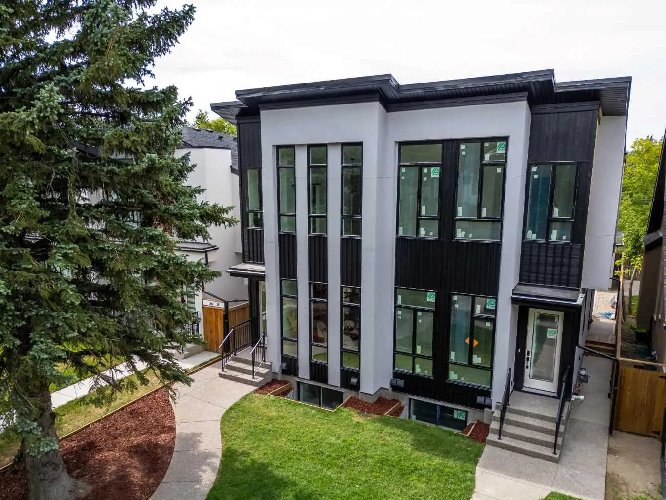Semi Detached (Half Duplex)