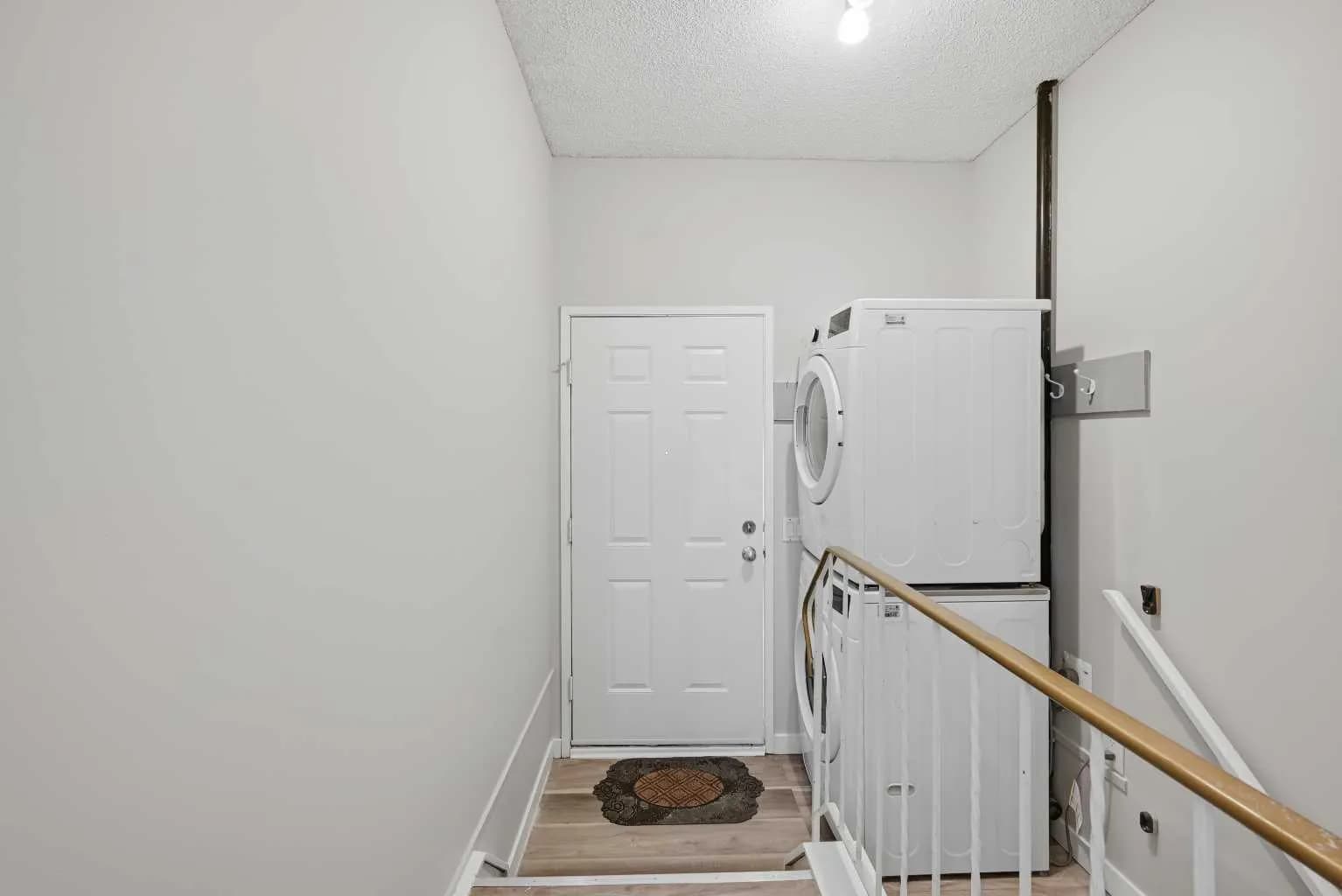 Semi Detached (Half Duplex)