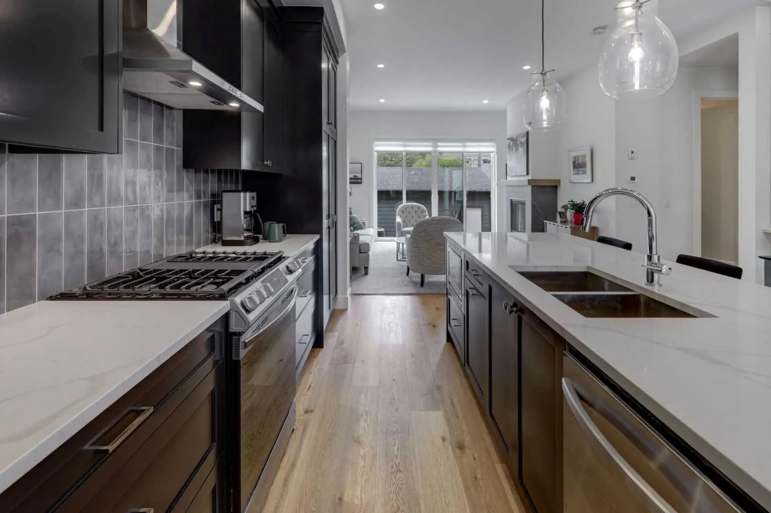 Semi Detached (Half Duplex)