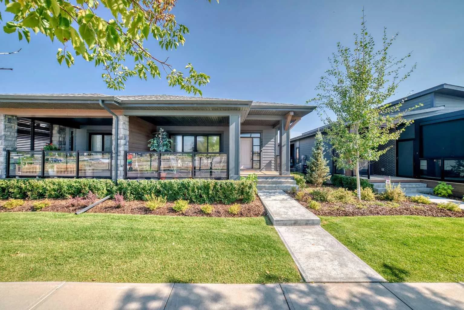 Semi Detached (Half Duplex)