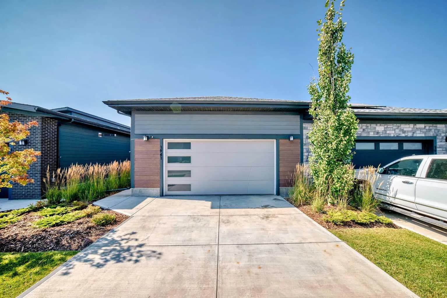 Semi Detached (Half Duplex)