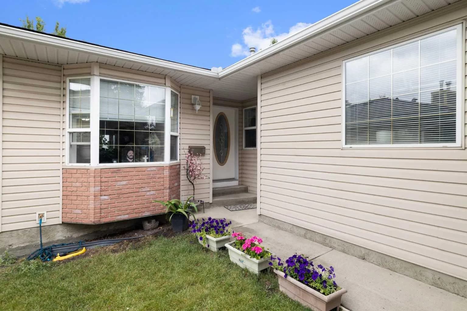 Semi Detached (Half Duplex)