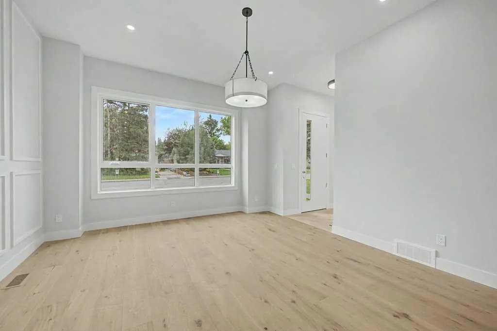 Semi Detached (Half Duplex)