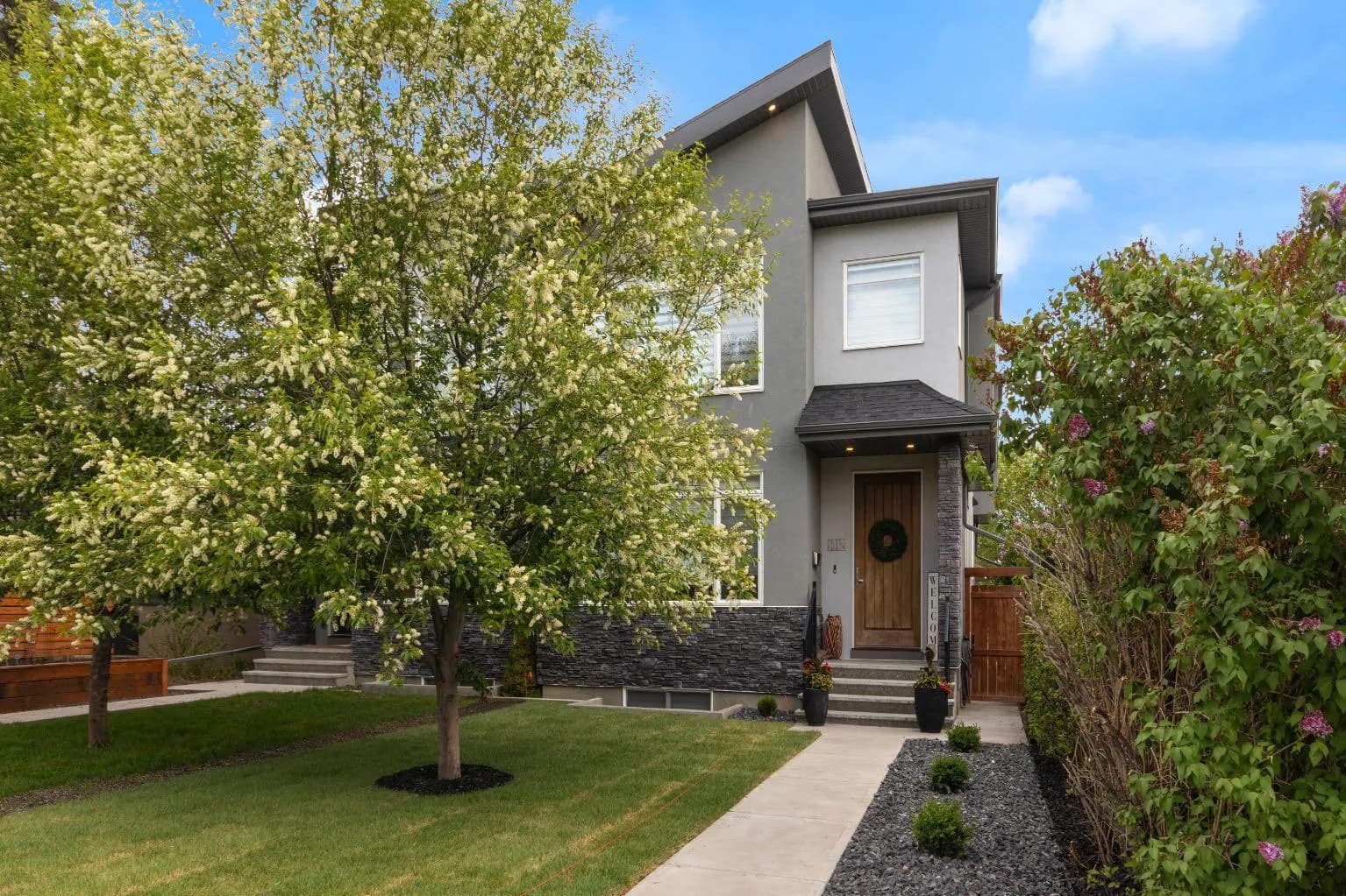 Semi Detached (Half Duplex)