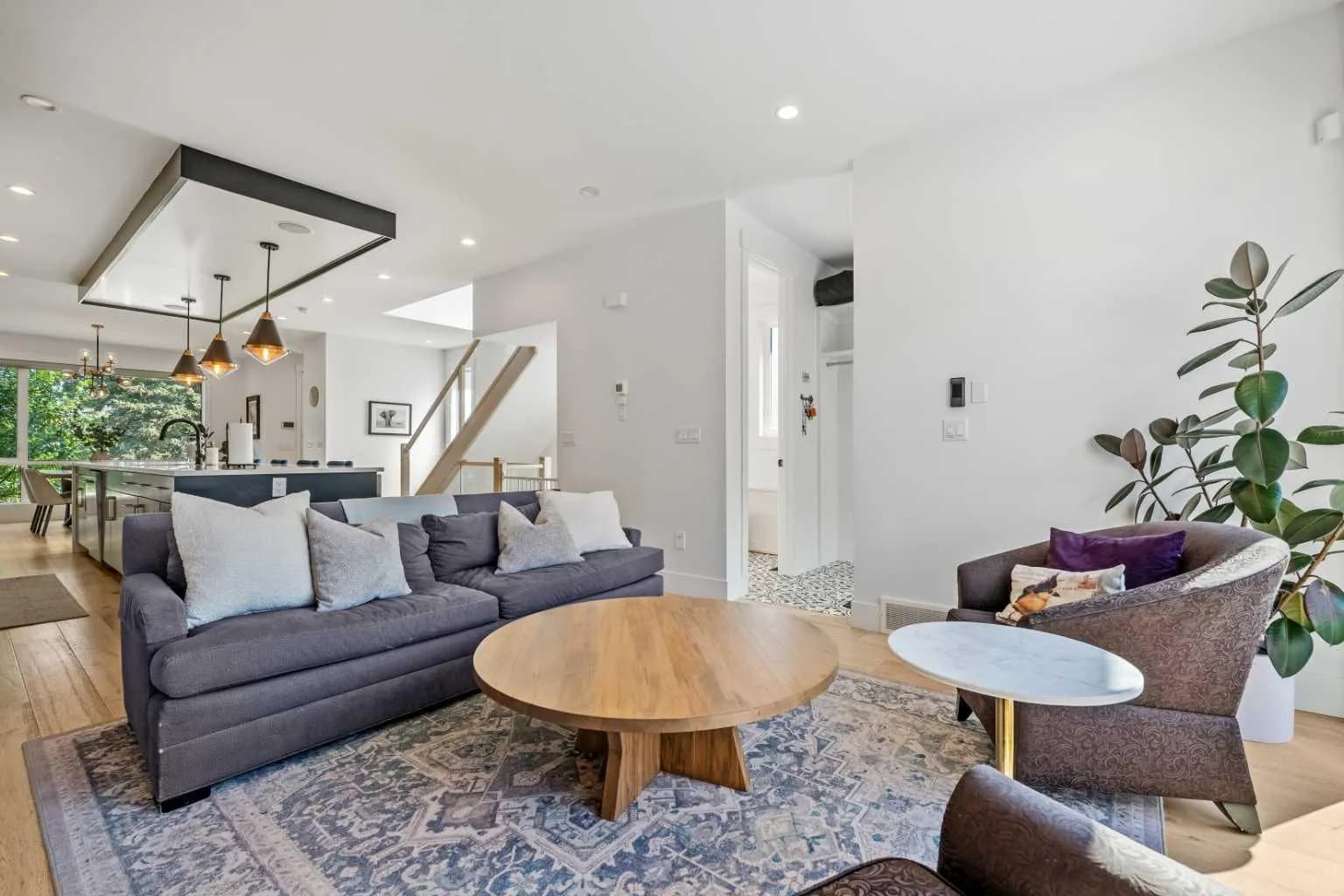 Semi Detached (Half Duplex)
