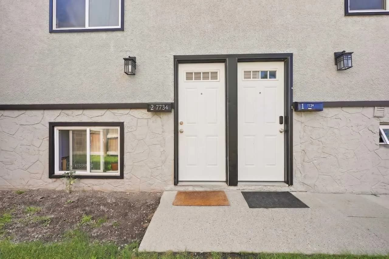 Semi Detached (Half Duplex)