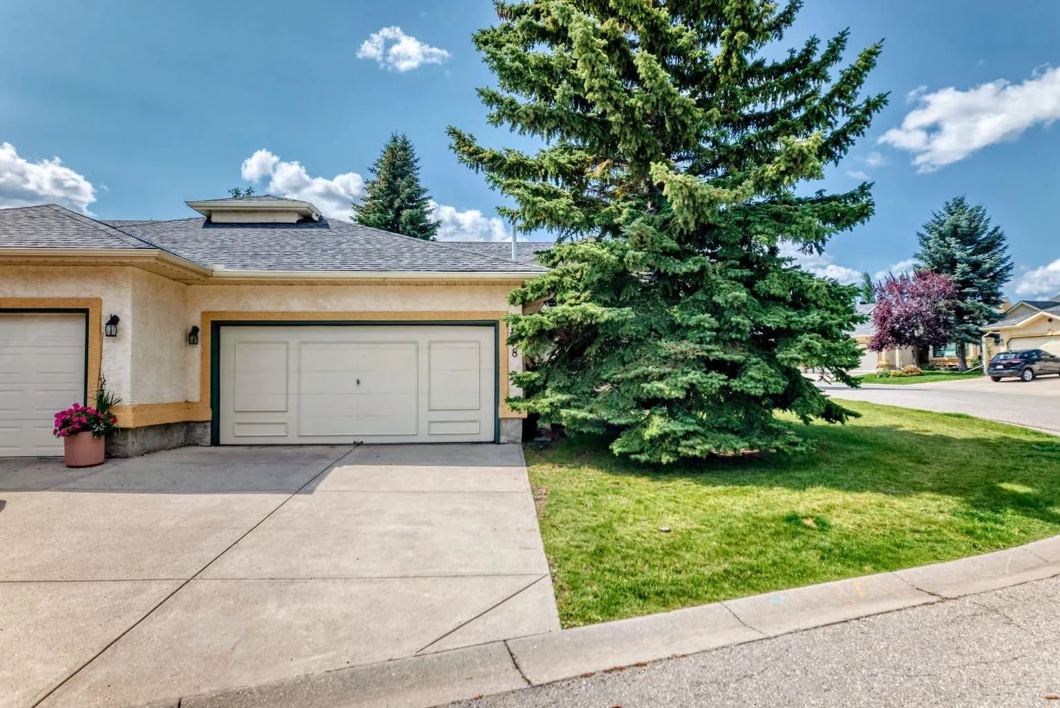 Semi Detached (Half Duplex)